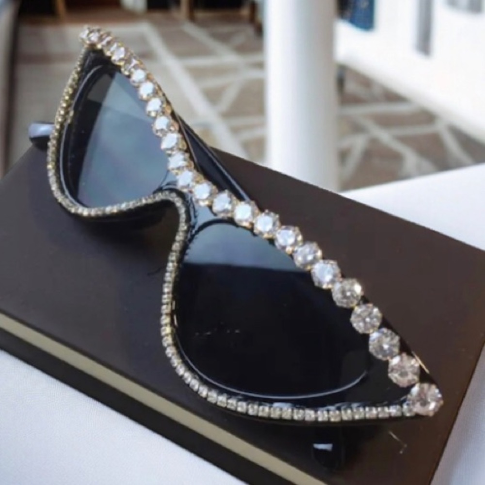 Rhinestone Cat Eye Sunglasses in Black ~ Brand New - Picture 9 of 9